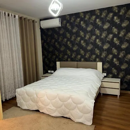 Botanical Luxury Apartment Tirana