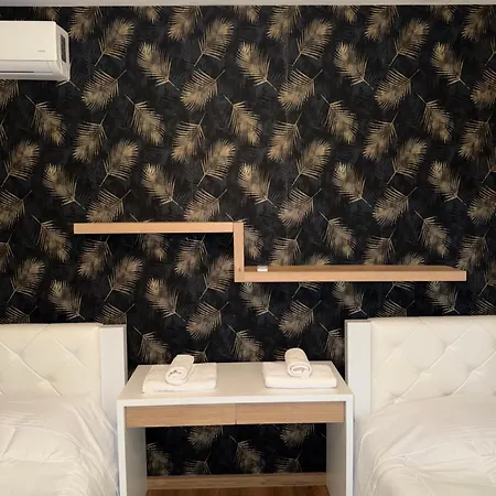 Apartment Botanical Luxury Tirana