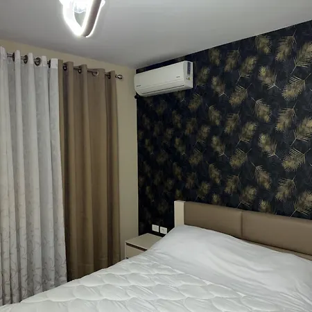 Botanical Luxury Appartamento Tirana