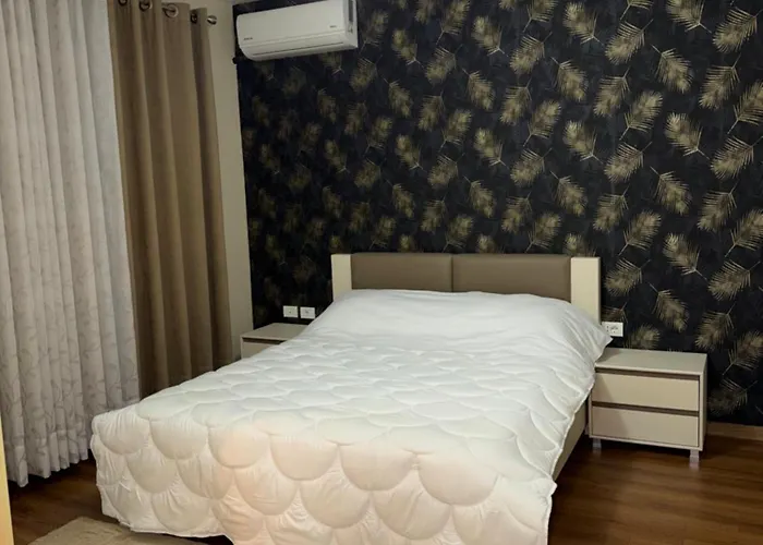 Botanical Luxury Apartamento Tirana